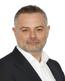  Christian Farø